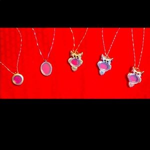 Locket, chain + 5 birthstone jewels.